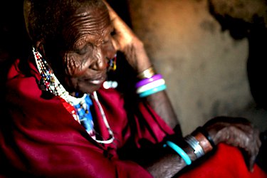 Massai-Frau in Olpopongi